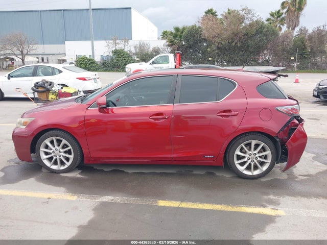 Auction sale of the 2013 Lexus Ct 200h, vin: JTHKD5BH8D2162240, lot number: 44363880