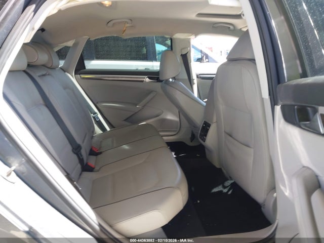 44363882 :رقم المزاد ، 1VWBA7A34JC026184 vin ، 2018 Volkswagen Passat 2.0t Se مزاد بيع