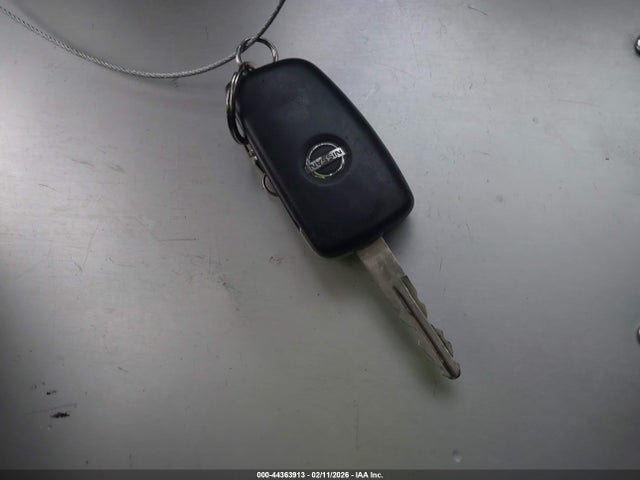 Nissan ROGUE S 2017 KNMAT2MT4HP507000 Image 11