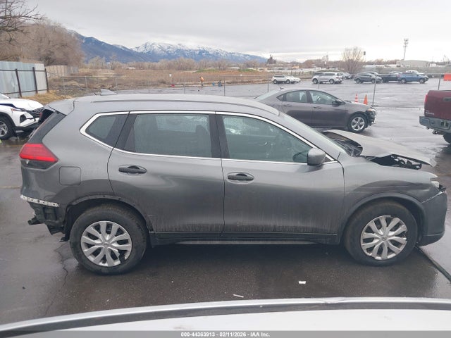 Nissan ROGUE S 2017 KNMAT2MT4HP507000 Image 14