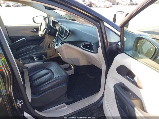 2020 CHRYSLER PACIFICA 2C4RC1BG6LR125271 Photo 4
