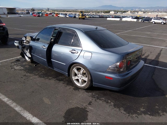 2004 LEXUS IS 300 JTHBD192140093736 Photo 2