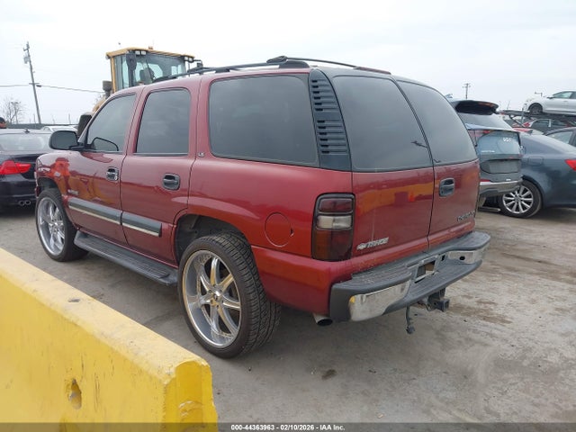 2001 CHEVROLET TAHOE 1GNEC13T31R203333 Photo 2