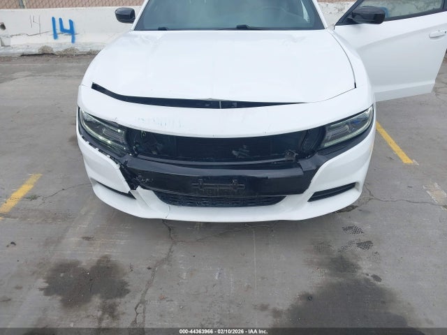 2C3CDXHG0JH179427 Dodge Charger Sxt Plus Rwd