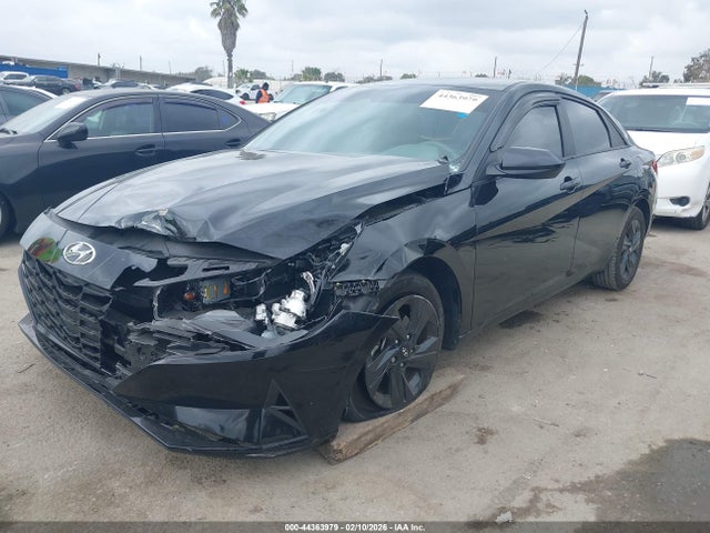 KMHLM4AG3PU530031 Hyundai ELANTRA SEL
