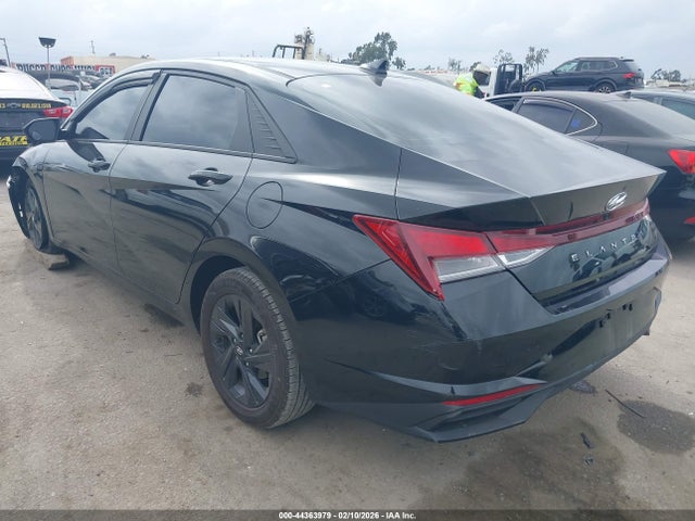 KMHLM4AG3PU530031 Hyundai ELANTRA SEL
