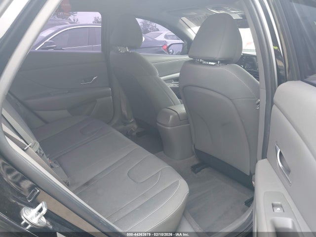 KMHLM4AG3PU530031 Hyundai ELANTRA SEL