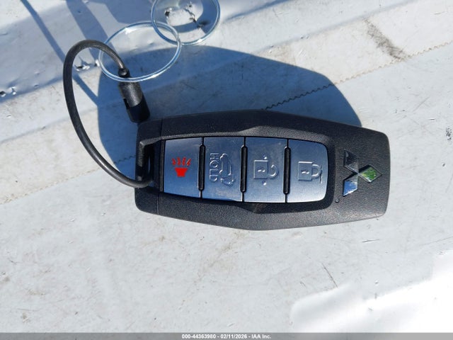 2025 MITSUBISHI OUTLANDER JA4J4VA84SZ035952 Photo 10