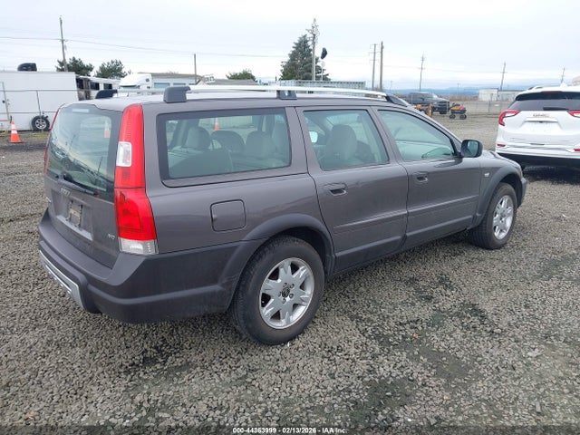 2005 VOLVO XC70 YV1SZ592251191724 Photo 3