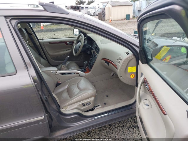 2005 VOLVO XC70 YV1SZ592251191724 Photo 4