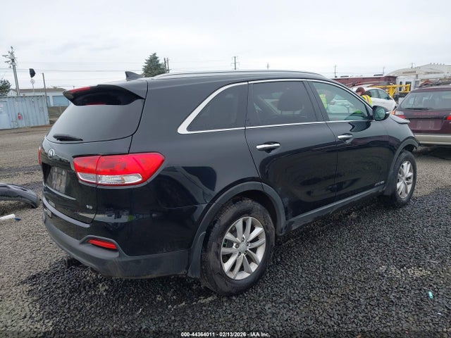5XYPGDA55JG416942 KIA Sorento 3.3l Lx