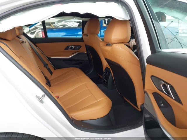 44364024 :رقم المزاد ، 3MW69CW02S8F70046 vin ، 2025 Bmw 330i مزاد بيع