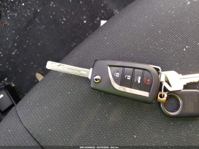 2026 TOYOTA COROLLA HYBRID JTDBCMFE8T3124823 Photo 10