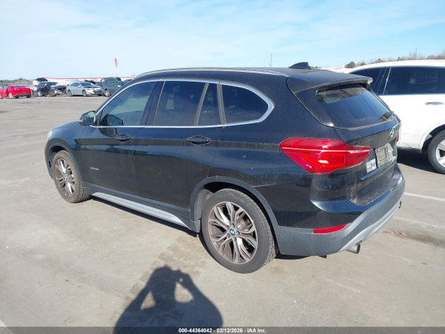 2016 BMW X1 WBXHT3C37GP889739 Photo 2