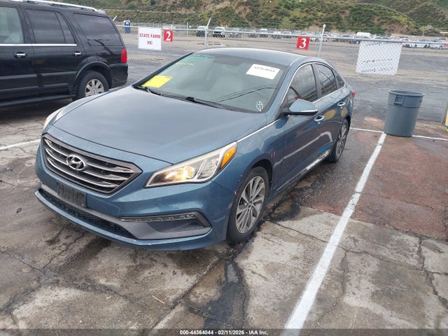 Hyundai Sonata Sport 2015 5NPE34AF7FH095269 Image 2