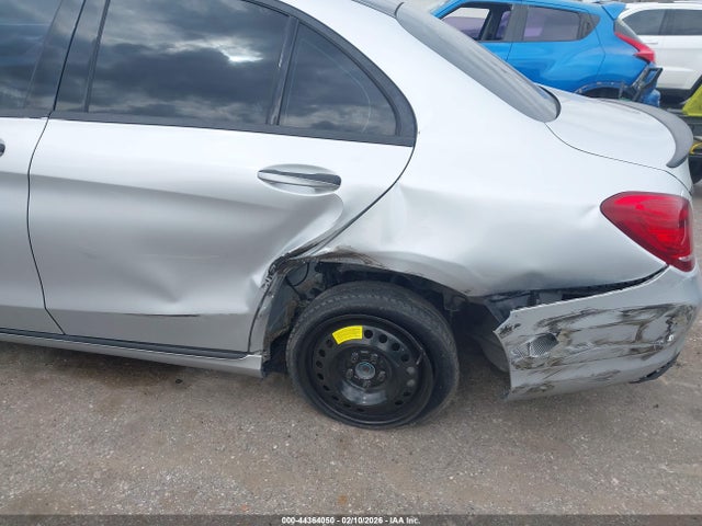 Продажа на аукционе авто 2017 Mercedes-benz C 300 4matic, vin: WDDWF4KB4HR306825, номер лота: 44364050