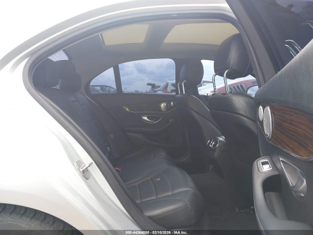 Продажа на аукционе авто 2017 Mercedes-benz C 300 4matic, vin: WDDWF4KB4HR306825, номер лота: 44364050