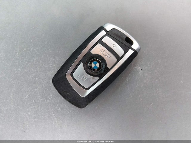 2013 BMW 740I WBAYA6C51DD143772 Photo 10