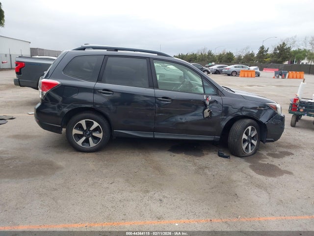 JF2SJABC8JH453189 Subaru Forester 2.5i