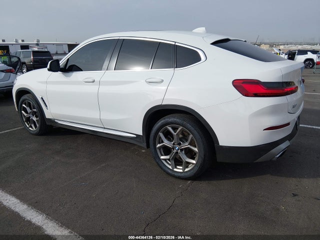 2022 BMW X4 5UX33DT05N9K82659 Photo 2