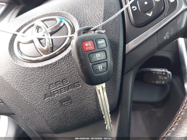 4T1BF1FK5HU400674 Toyota CAMRY SE