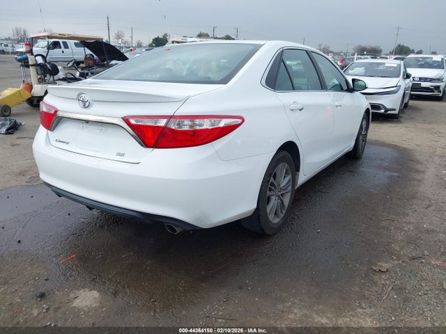 4T1BF1FK5HU400674 Toyota CAMRY SE