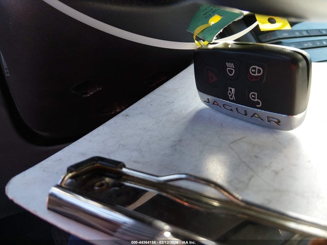 2018 JAGUAR F-PACE SADCK2FN0JA298345 Photo 10