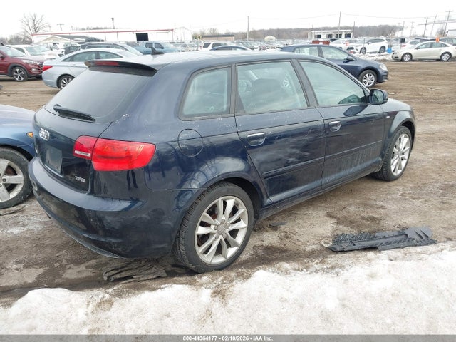 2011 AUDI A3 WAUBEAFM6BA022072 Photo 3