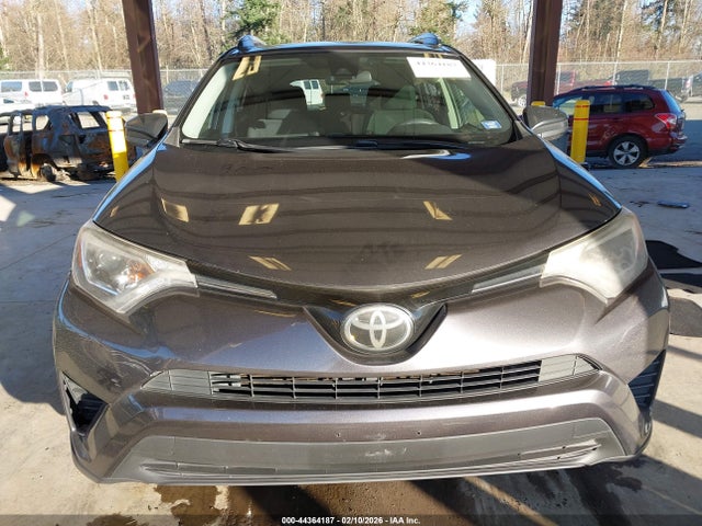 JTMZFREV0HJ102483 Toyota RAV4 LE