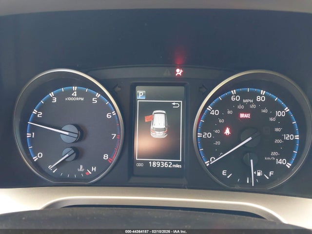 JTMZFREV0HJ102483 Toyota RAV4 LE