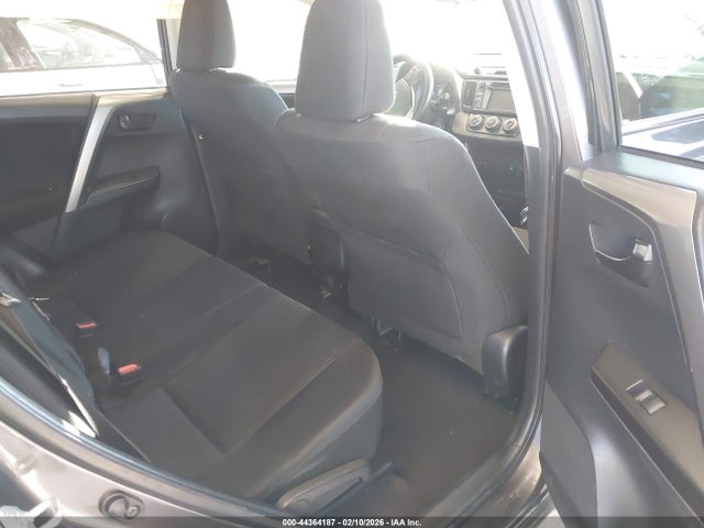 JTMZFREV0HJ102483 Toyota RAV4 LE