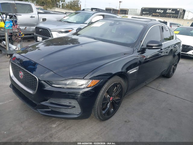 2020 JAGUAR XE SAJAE4FX0LCP60631 Photo 1