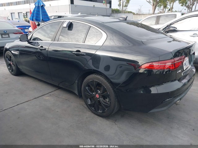 2020 JAGUAR XE SAJAE4FX0LCP60631 Photo 2