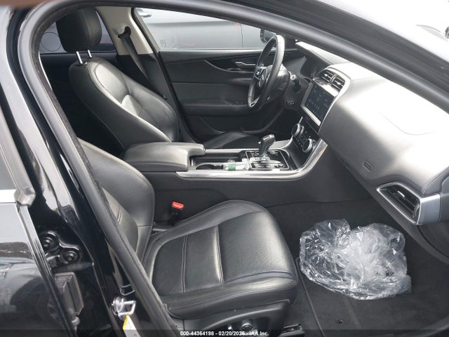 2020 JAGUAR XE SAJAE4FX0LCP60631 Photo 4