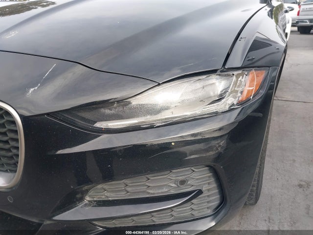 2020 JAGUAR XE SAJAE4FX0LCP60631 Photo 5
