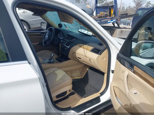 5UXWX9C5XE0D21151 BMW X3 Xdrive28i