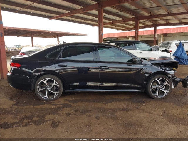 Продаж на аукціоні авто 2021 Volkswagen Passat 2.0t R-line, vin: 1VWMA7A30MC014188, номер лоту: 44364231