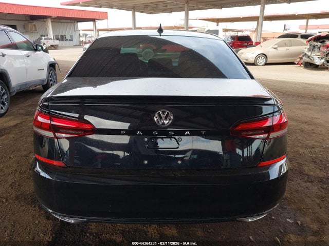 Продаж на аукціоні авто 2021 Volkswagen Passat 2.0t R-line, vin: 1VWMA7A30MC014188, номер лоту: 44364231