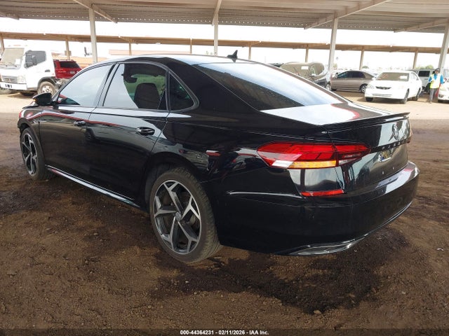 Продаж на аукціоні авто 2021 Volkswagen Passat 2.0t R-line, vin: 1VWMA7A30MC014188, номер лоту: 44364231