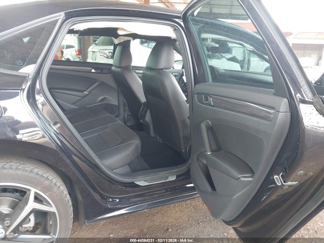 Продаж на аукціоні авто 2021 Volkswagen Passat 2.0t R-line, vin: 1VWMA7A30MC014188, номер лоту: 44364231