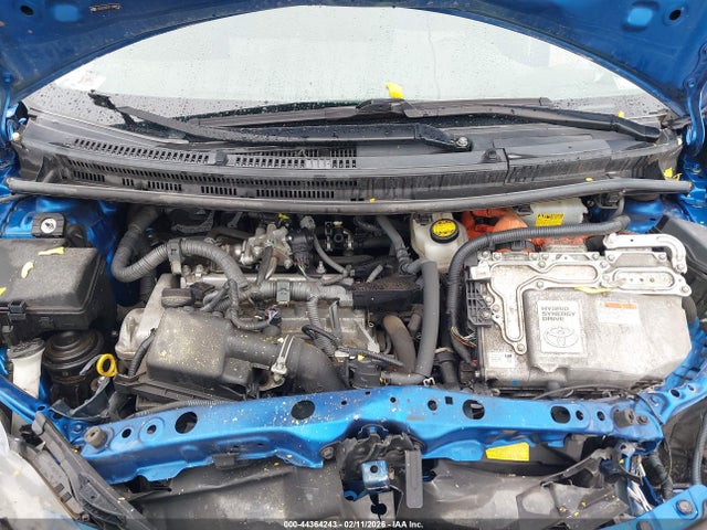 JTDKDTB37F1088926 Toyota Prius C Three