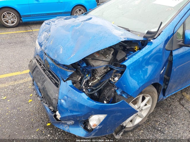 JTDKDTB37F1088926 Toyota Prius C Three