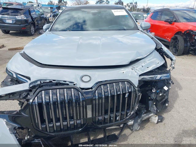 BMW I7 Xdrive60 2023 WBY53EJ09PCN73592 Image 12