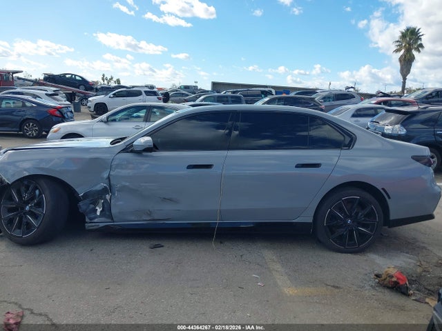BMW I7 Xdrive60 2023 WBY53EJ09PCN73592 Image 14