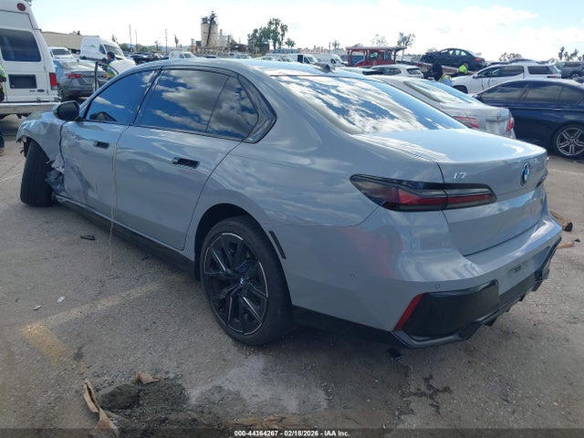BMW I7 Xdrive60 2023 WBY53EJ09PCN73592 Image 3