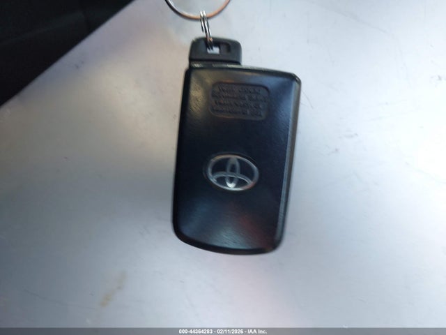 5YFBURHE9HP621224 Toyota COROLLA SE
