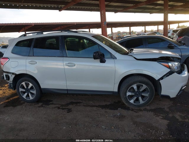 Продаж на аукціоні авто 2018 Subaru Forester 2.5i Limited, vin: JF2SJARC3JH517192, номер лоту: 44364289