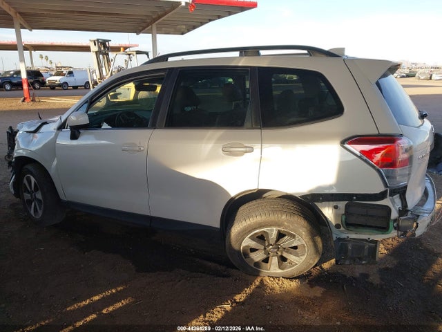 Продаж на аукціоні авто 2018 Subaru Forester 2.5i Limited, vin: JF2SJARC3JH517192, номер лоту: 44364289