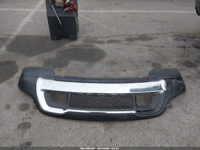 1C4RJECGXFC615818 Jeep Grand Cherokee Overland