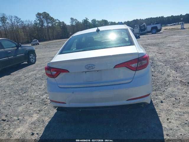 Продаж на аукціоні авто 2016 Hyundai Sonata Sport, vin: 5NPE34AF1GH268284, номер лоту: 44364316